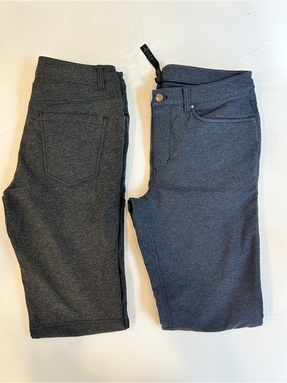 2 Lululemon ABC 5 pocket SLIM Pant Heathered Utilitech - Size 31 x 33 - 2 pairs